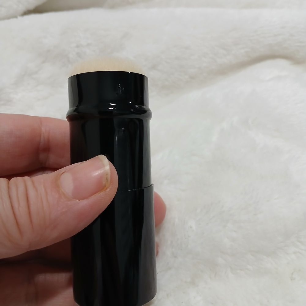Chanel Black Kabuki Makeup Brush - Picture 5 of 6